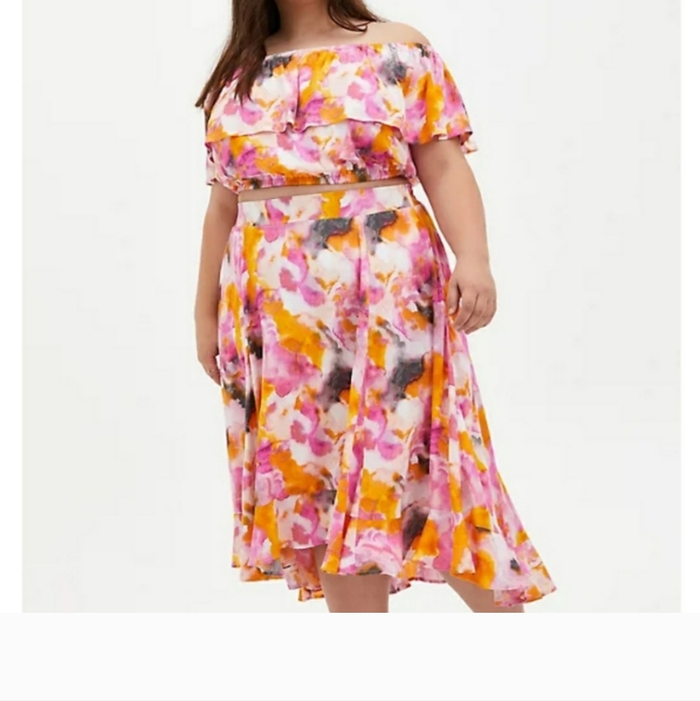 NWT Torrid Watercolor Off Shoulder Skirt Crop Set Size 2
